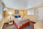 Queen Bedroom at Sandcastle 601